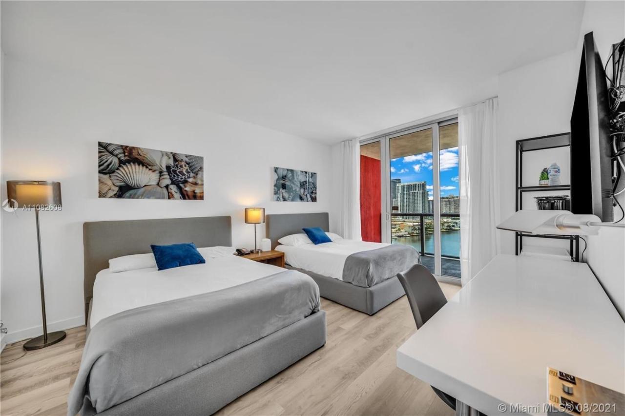 Miami Beach Studio Amazing Views 405B شاطئ هالانديل المظهر الخارجي الصورة